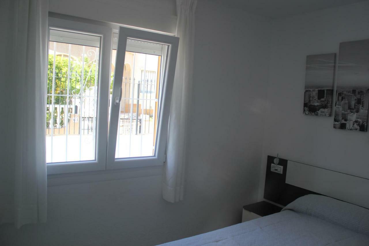 ビジャマルティン Bungalow Zenia Boulevarヴィラ エクステリア 写真